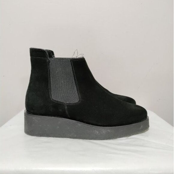Clarks Ornella Chelsea Low Boot Black Suede Platform Boots Size 7 - Picture 2 of 8
